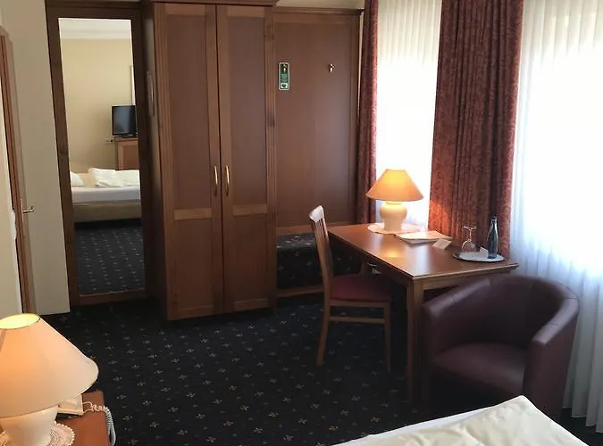 Hotel Holskenbaend 3*